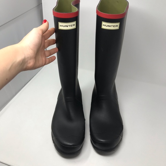 hunter rain boots size 12 womens